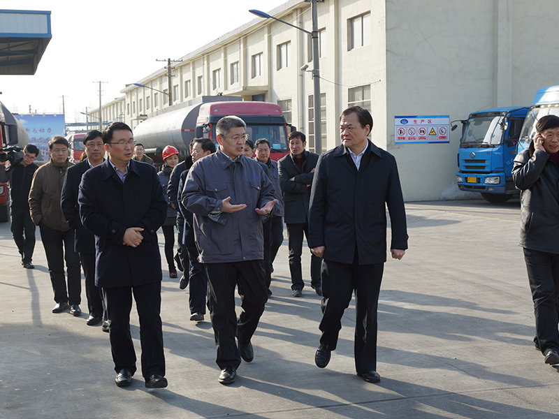 2015年2月，市人大高亞梓主任來公司調(diào)研